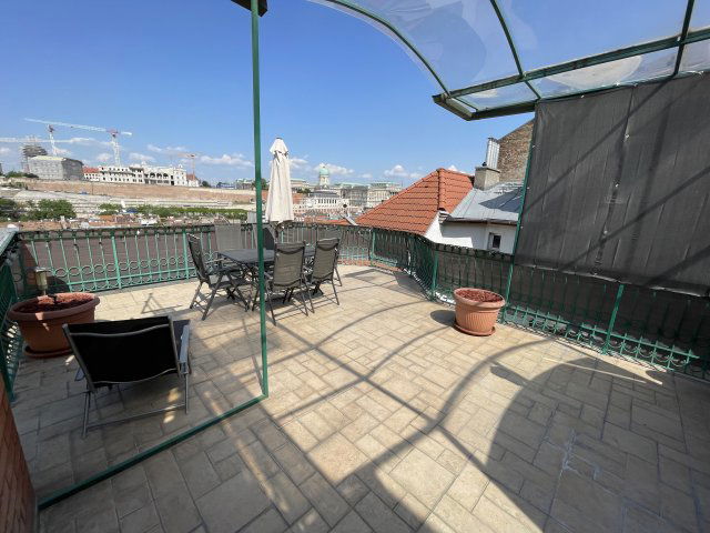 Eladó téglalakás, Budapesten, I. kerületben 219 M Ft, 2 szobás