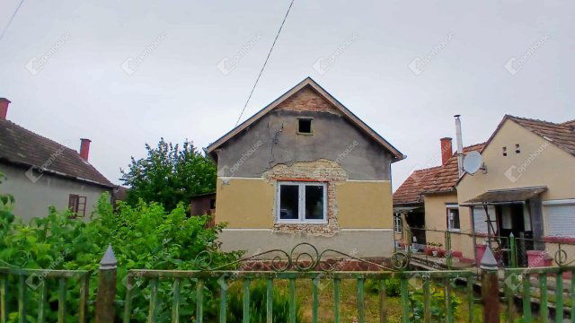 Eladó családi ház, Söjtörön 10.9 M Ft, 2 szobás