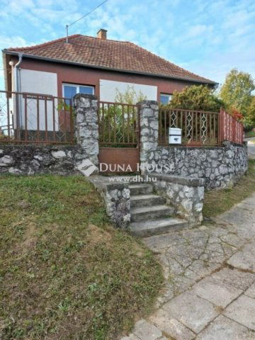 Eladó családi ház, Báron 24.5 M Ft, 4 szobás