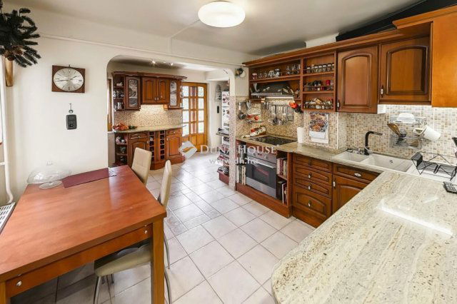 Eladó családi ház, Kecskeméten 119 M Ft, 6 szobás