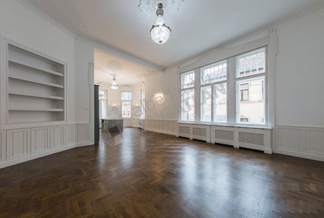 Kiadó téglalakás, albérlet, VI. kerületben, Hajós utcában