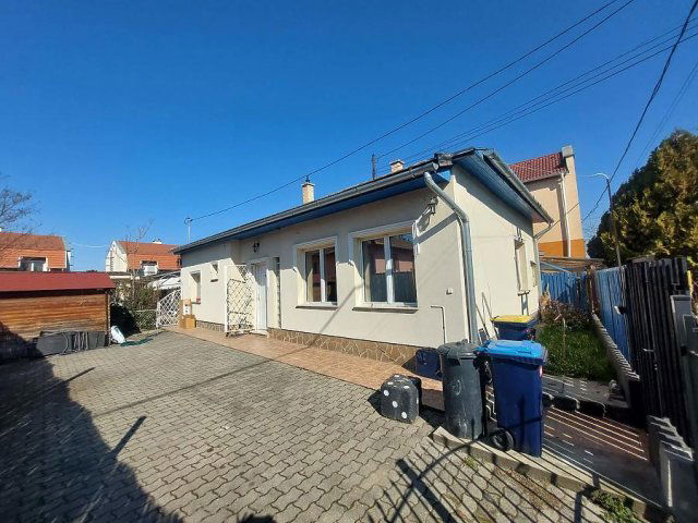 Eladó ikerház, Budapesten, XV. kerületben 119 M Ft, 3 szobás