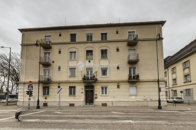 Eladó téglalakás, Kecskeméten 52.8 M Ft, 2 szobás