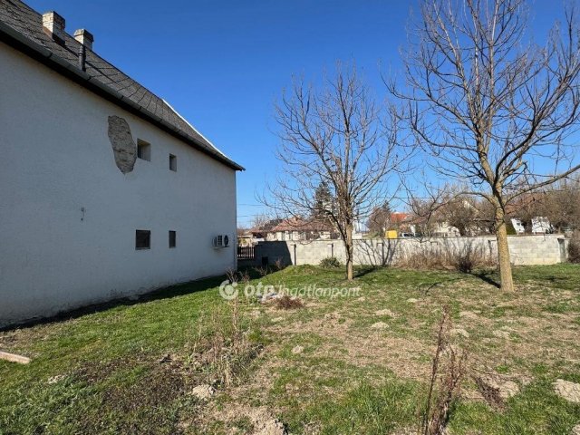 Eladó családi ház, Vértesacsán 83 M Ft, 4+1 szobás