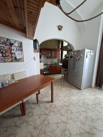 Eladó téglalakás, Egerben 77 M Ft, 2 szobás