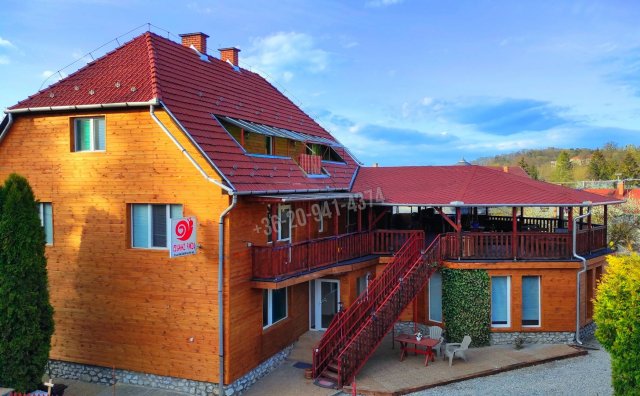 Eladó hotel, Szilvásváradon 134.9 M Ft, 10 szobás