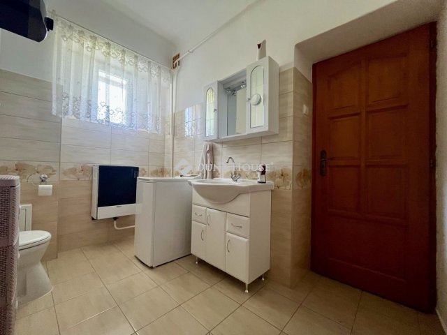 Eladó családi ház, Kakasdon 47 M Ft, 3 szobás