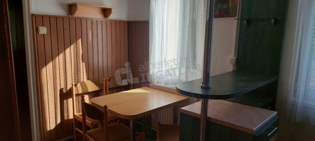 Kiadó téglalakás, albérlet, II. kerületben, Nyéki úton