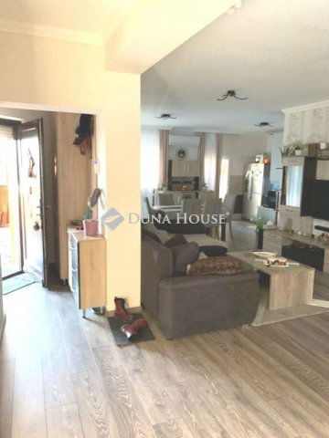 Eladó családi ház, Hajdúsámsonon 118 M Ft, 4 szobás