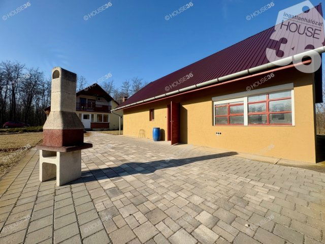 Eladó családi ház, Szentkirályon 45 M Ft, 5 szobás