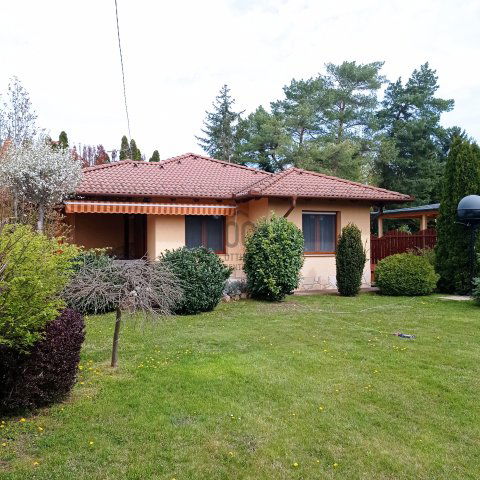 Eladó családi ház, Zamárdiban 134.9 M Ft, 4 szobás