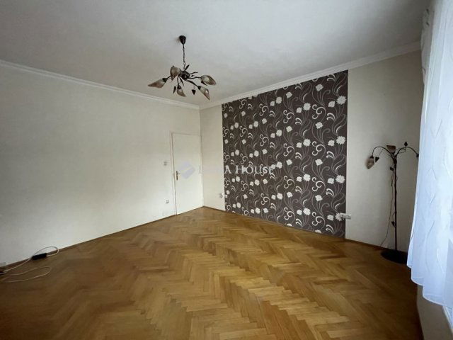 Eladó családi ház, Zalaegerszegen 60 M Ft, 3 szobás