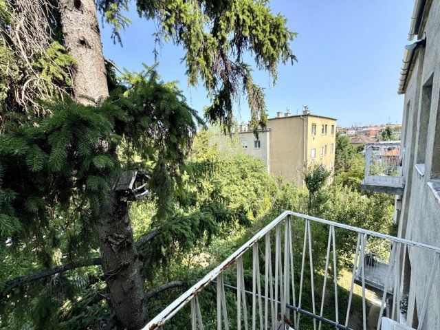 Eladó téglalakás, Budapesten, XI. kerületben, Hegyalja úton