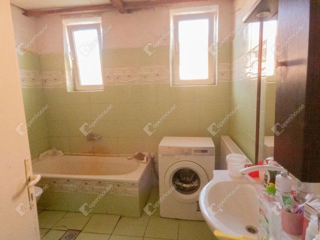 Eladó családi ház, Csörnyeföldön 36 M Ft, 4 szobás