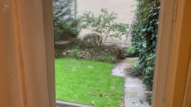 Kiadó téglalakás, albérlet, I. kerületben, Donáti utcában