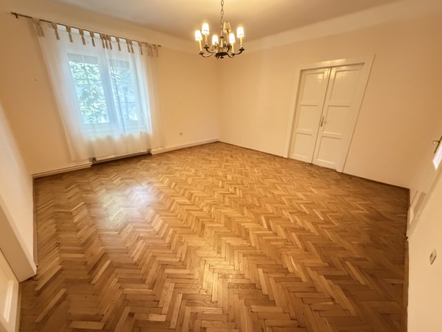 Kiadó téglalakás, albérlet, Kaposváron, Bajcsy-Zsilinszky utcában