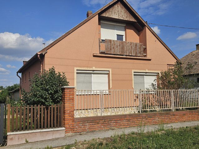 Eladó családi ház, Marcalgergelyin 32.5 M Ft, 2 szobás