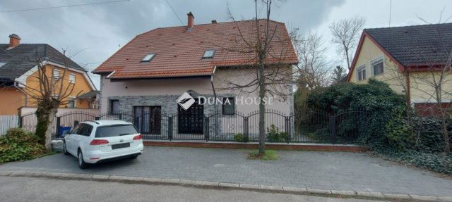 Kiadó családi ház, albérlet, Kecskeméten 3094 E Ft / hó