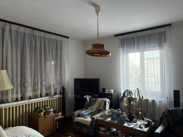 Eladó családi ház, Cegléden 69.9 M Ft, 3 szobás