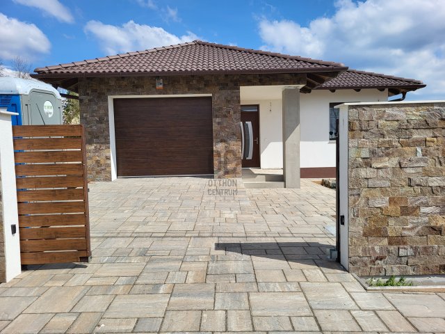 Eladó családi ház, Érden 168.9 M Ft, 4 szobás