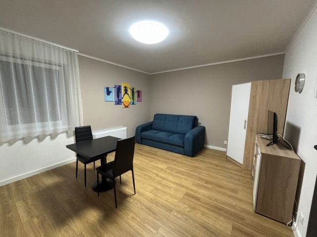 Kiadó téglalakás, albérlet, Tiszaújvárosban, Tisza úton