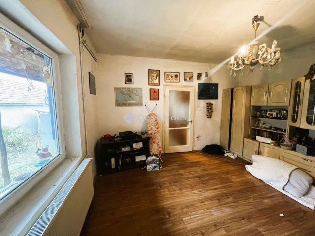 Eladó családi ház, Piliscséven, Hősök terén 39.9 M Ft