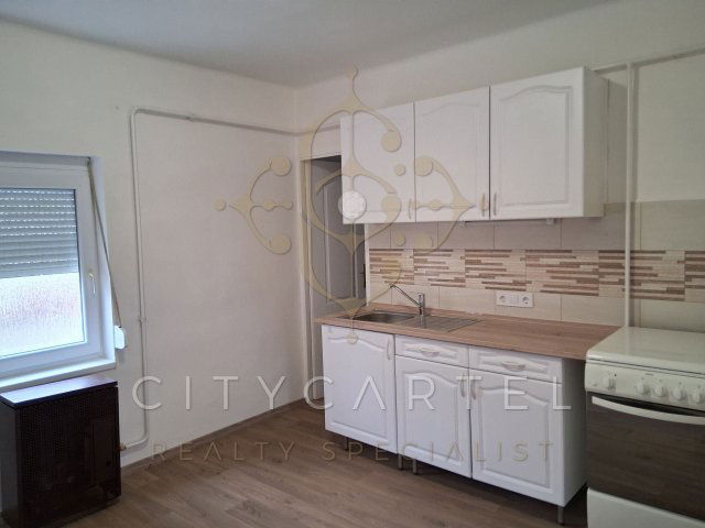 Eladó családi ház, Siófokon 65 M Ft, 2 szobás