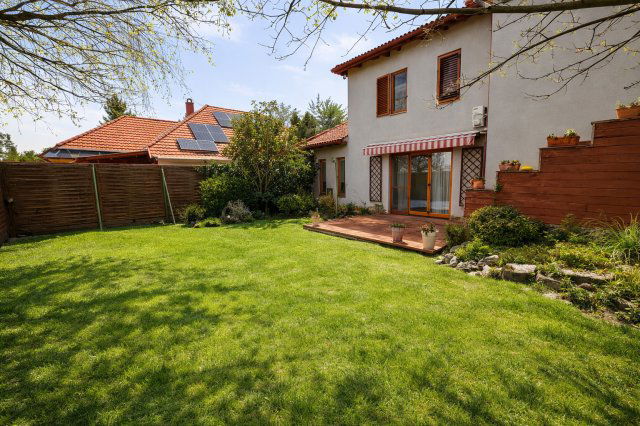 Eladó családi ház, Székesfehérvárott 249 M Ft, 5 szobás