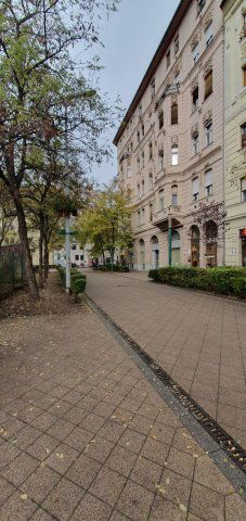 Eladó téglalakás, Budapesten, VIII. kerületben, Mátyás téren