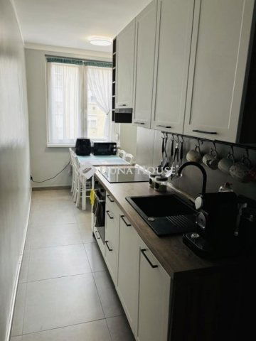 Eladó panellakás, Kiskunfélegyházán 55.9 M Ft, 3 szobás