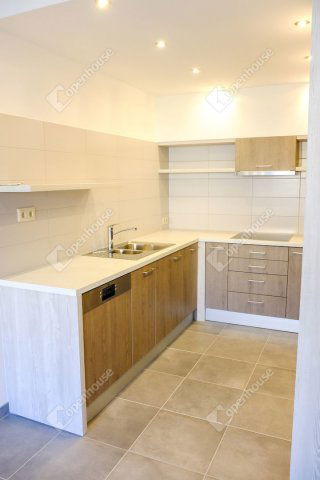 Kiadó téglalakás, albérlet, Székesfehérvárott 226 E Ft / hó