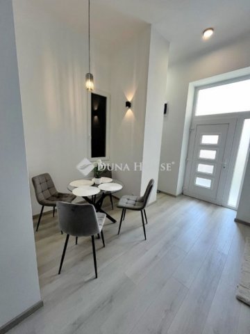 Eladó téglalakás, Budapesten, II. kerületben 88 M Ft, 2 szobás