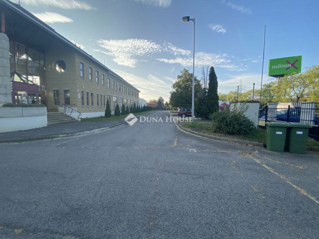 Kiadó iroda, Sopronban 1152 E Ft / hó, 5 szobás