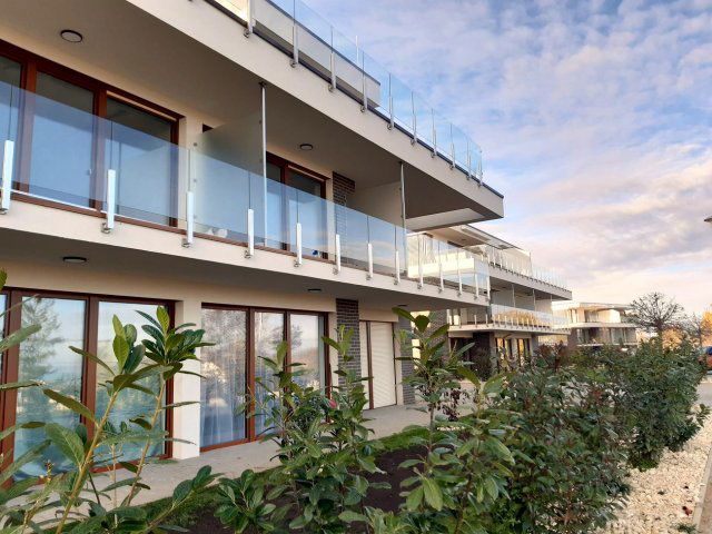 Eladó téglalakás, Balatonalmádiban 103 M Ft, 2 szobás