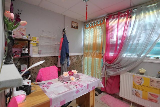 Eladó üzlethelyiség, Szegeden 6.99 M Ft / költözzbe.hu