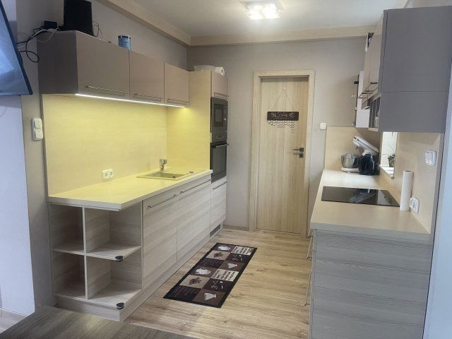 Eladó téglalakás, Baján 55 M Ft, 3 szobás