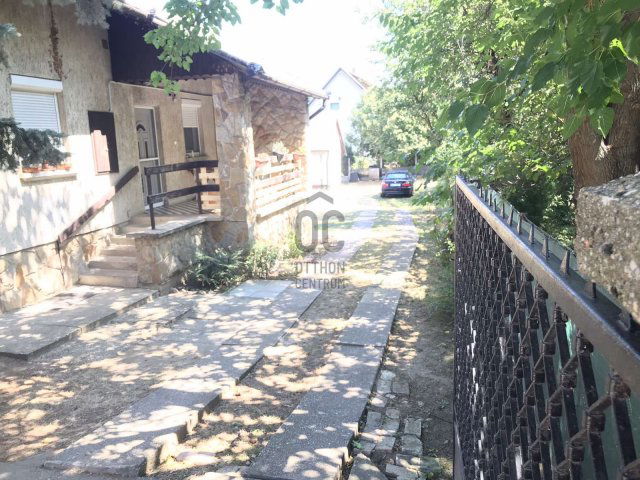 Eladó családi ház, Érden 132 M Ft, 2 szobás