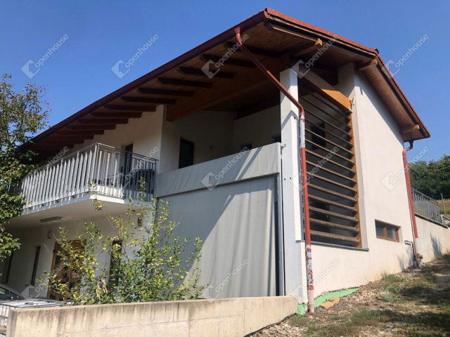 Eladó családi ház, Balatonszárszón 135 M Ft, 4 szobás