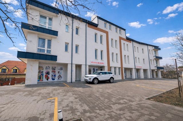 Kiadó üzlethelyiség, Budapesten, XVIII. kerületben, Gilice téren