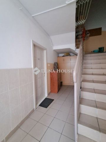 Eladó téglalakás, Debrecenben 47.8 M Ft, 1 szobás