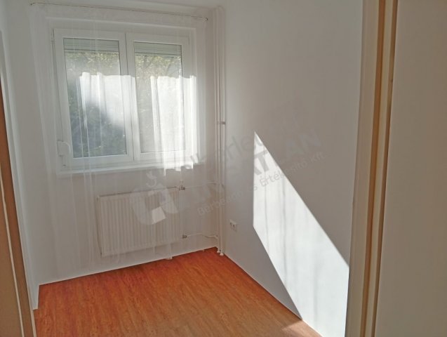 Kiadó téglalakás, albérlet, XII. kerületben, Böszörményi úton