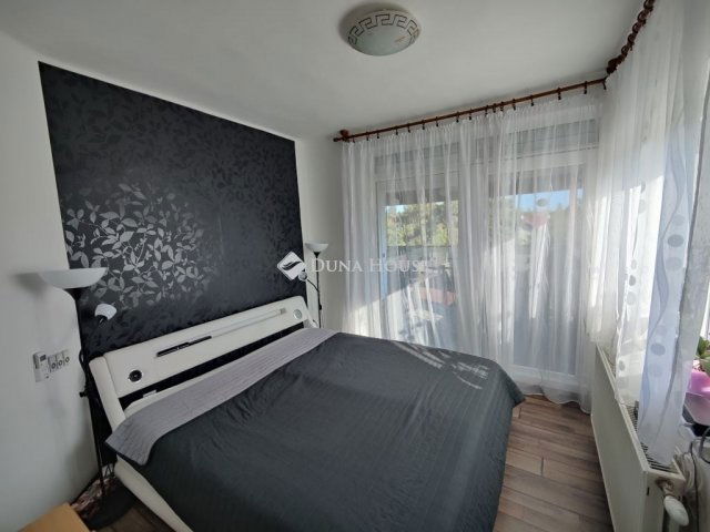 Eladó ikerház, Szentendrén 167.9 M Ft, 4 szobás