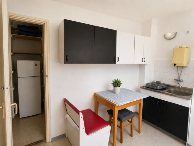 Eladó sorház, Győrött, Votinszky utcában 29.99 M Ft, 1 szobás