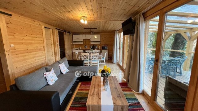 Eladó családi ház, Noszvajon 64.9 M Ft, 1+2 szobás