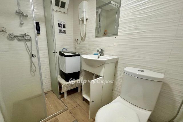 Eladó téglalakás, Budapesten, VIII. kerületben 82.1 M Ft