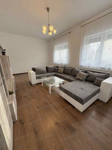 Eladó családi ház, Ócsán 128.9 M Ft, 5 szobás