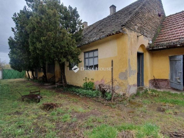 Eladó családi ház, Madarason 5.49 M Ft, 3 szobás