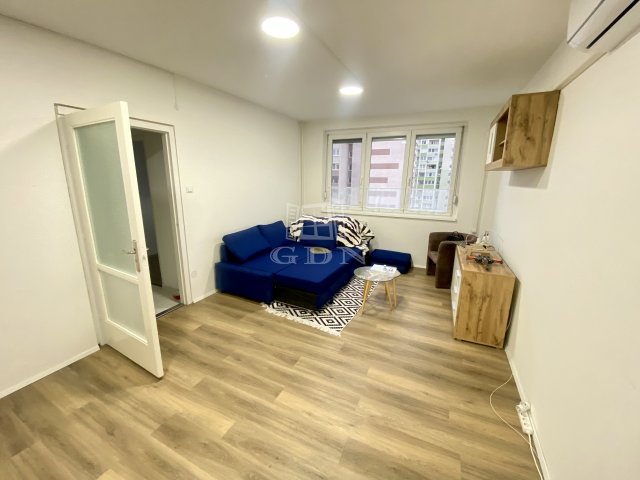 Kiadó panellakás, albérlet, Budapesten, III. kerületben