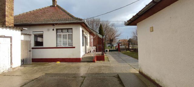 Eladó családi ház, Dömsödön 35 M Ft, 2 szobás