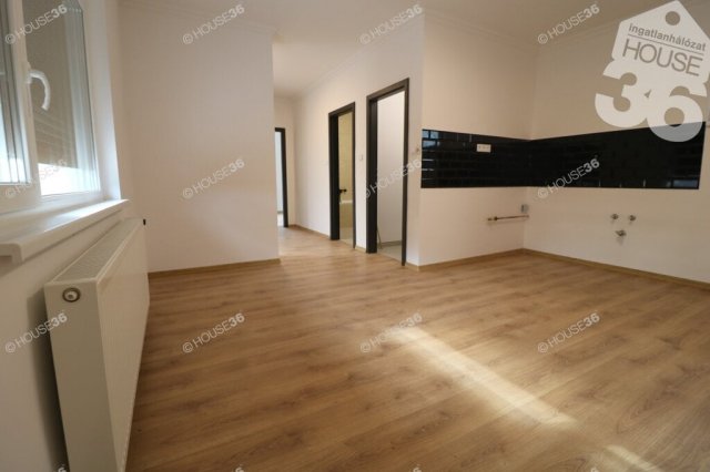 Eladó családi ház, Soltszentimrén 32.5 M Ft, 2 szobás